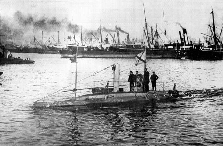 Первая подводная лодка 